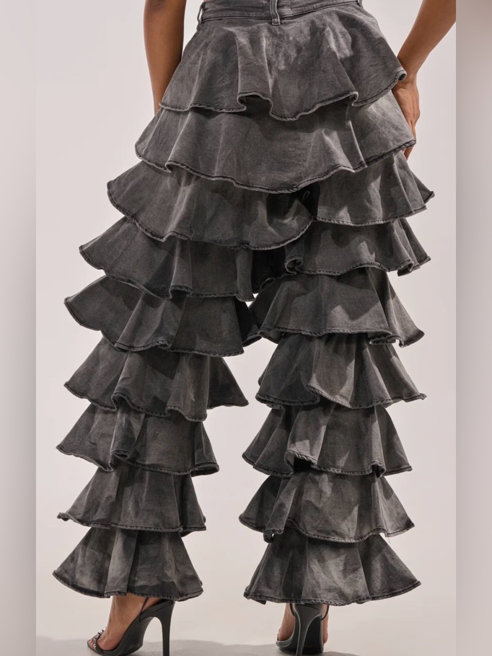 NWT AKIRA Layered Ruffle Wide-Leg Pants - Gray black size L - Picture 4 of 5